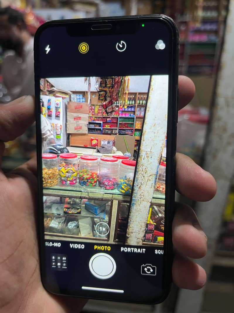 Apple iPhone X 5