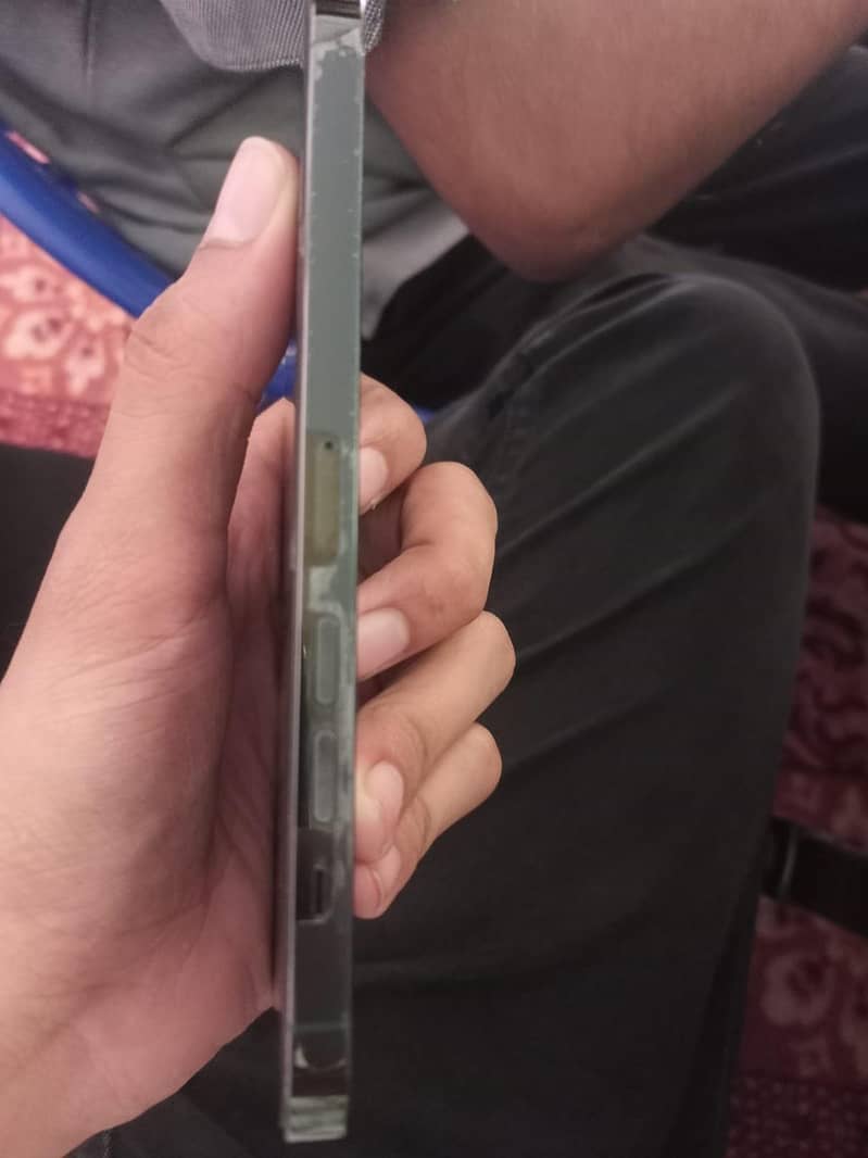 Apple iPhone 13 Pro Max 5