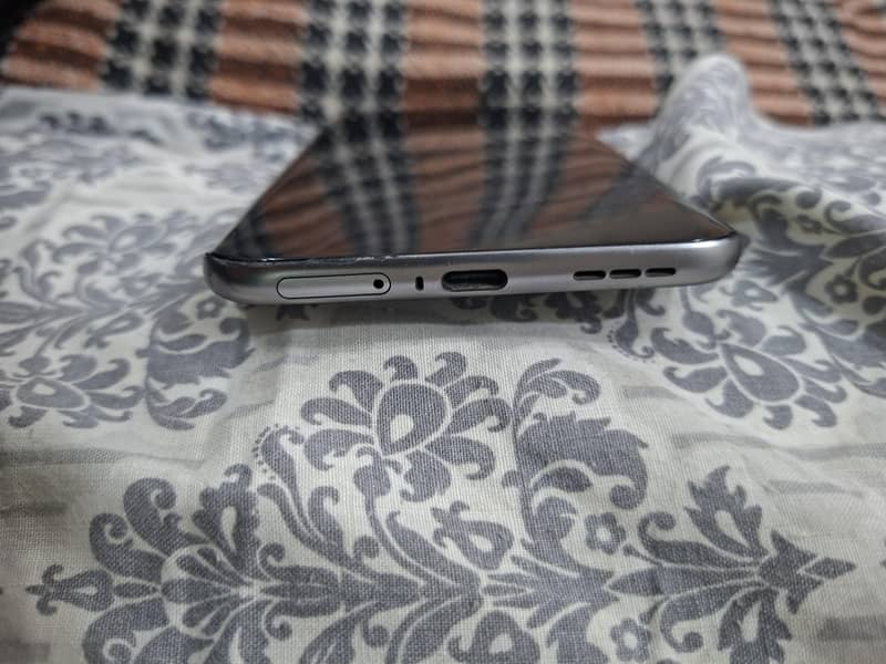 Tecno Spark 40 pro plus 2