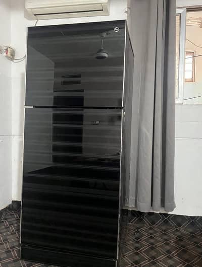 PEL FRIDGE IN PRETTY GOOD CONDITION