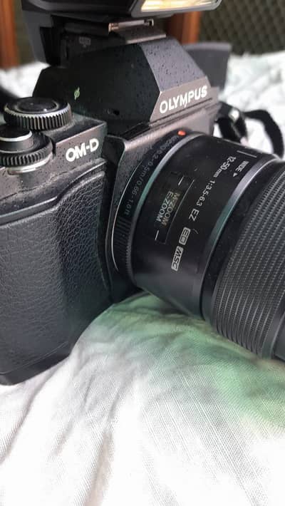 Olympus OMD EM-5 Camera, New BLN1 Battery and Battery Charger