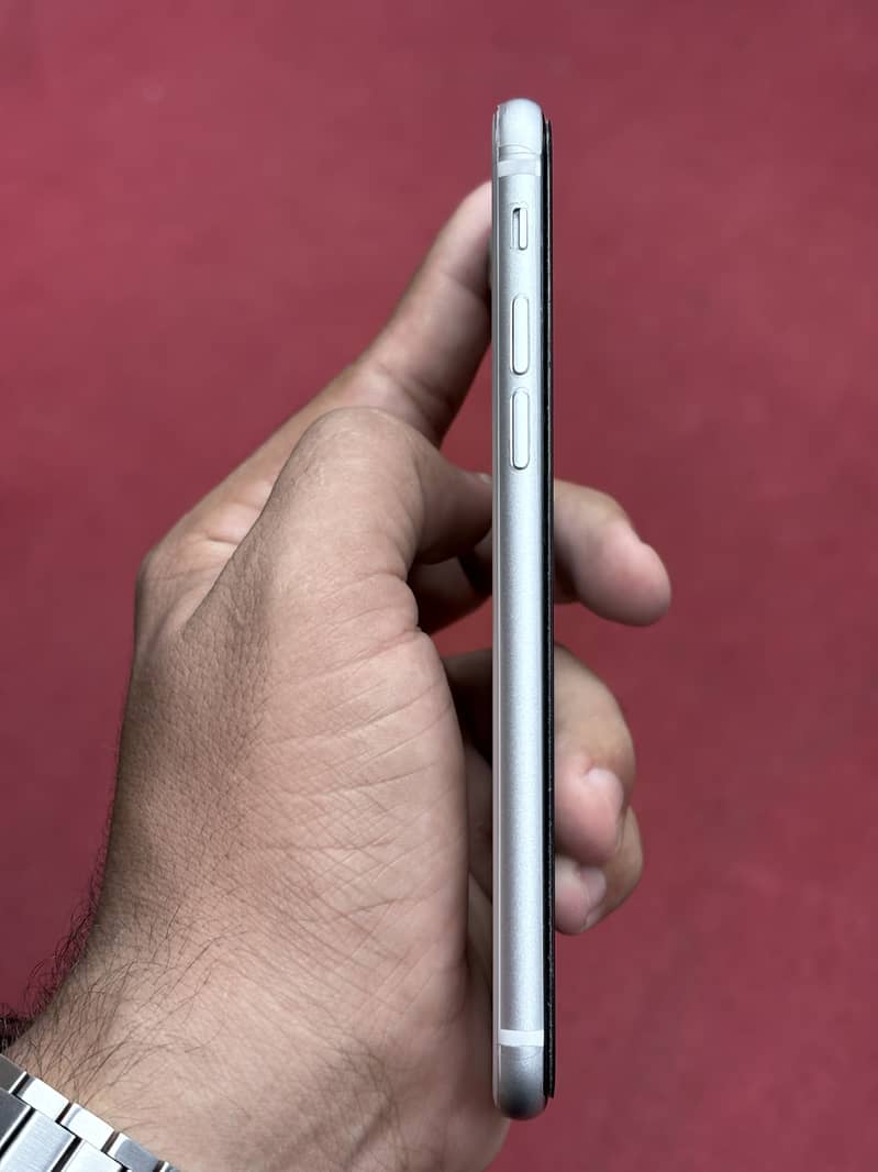 Apple iPhone SE 3