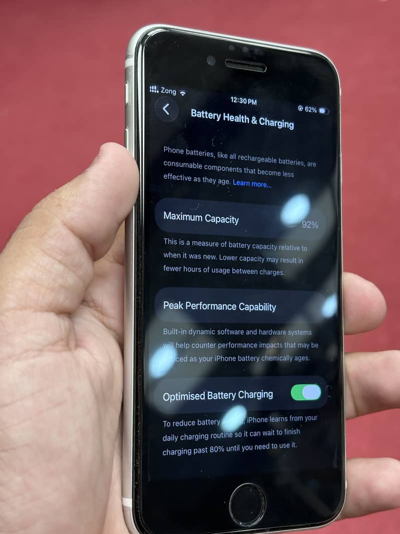 Apple iPhone SE 6