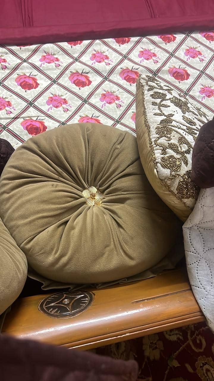 5 seet sofa set 2