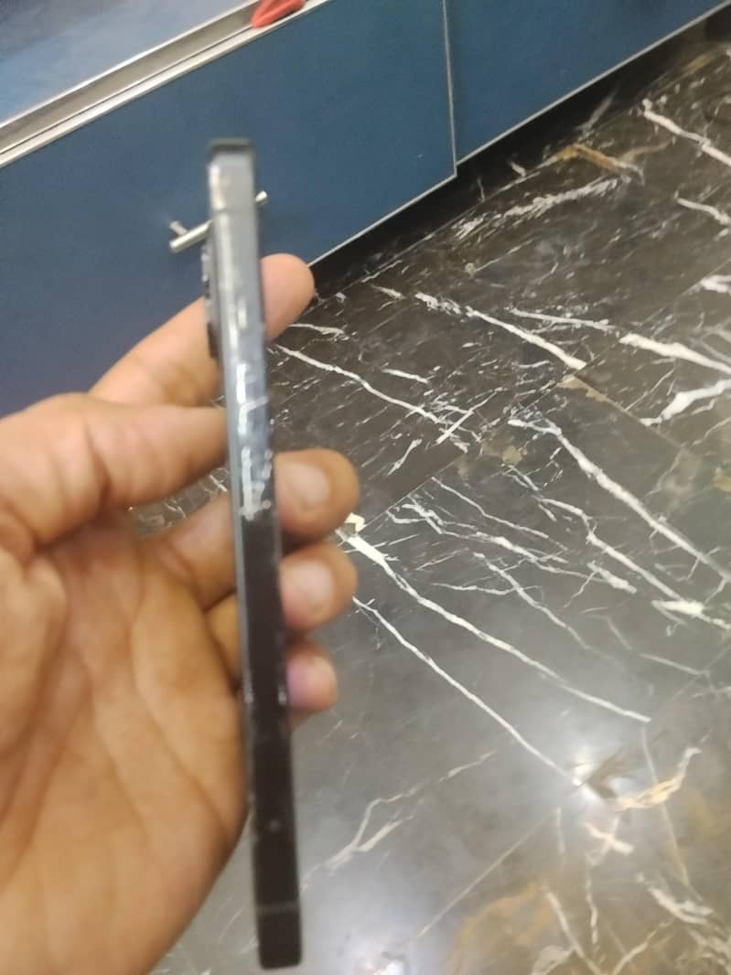 Apple iPhone 15 3