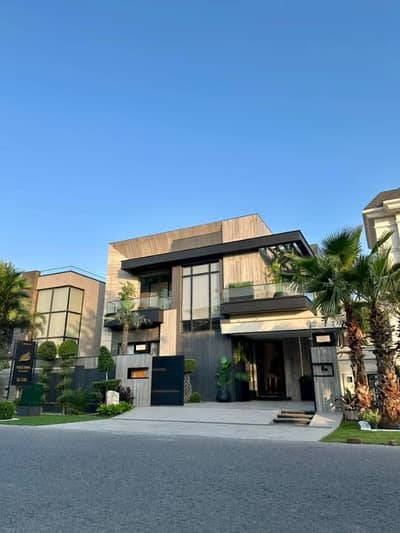 Elegant 1 Kanal Family Home In DHA Phase 7