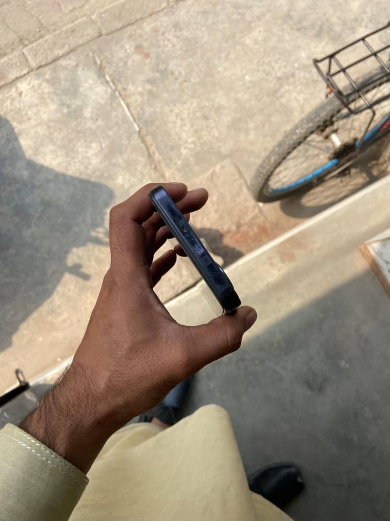 Infinix Note 30 4