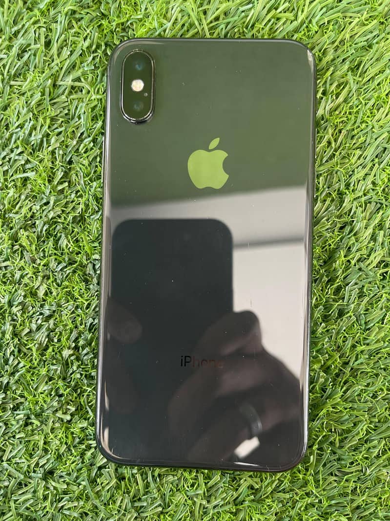 Apple iPhone X 3