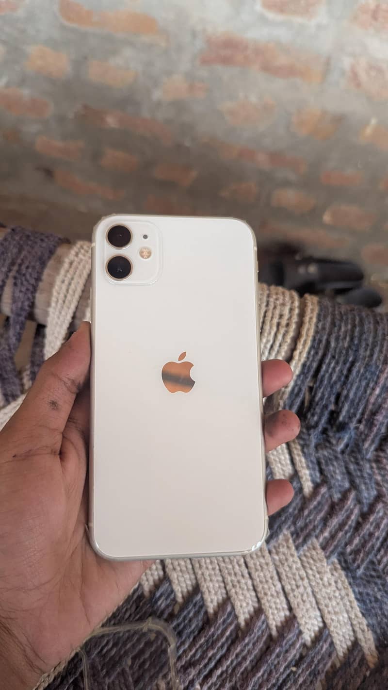 Apple iPhone 11 0