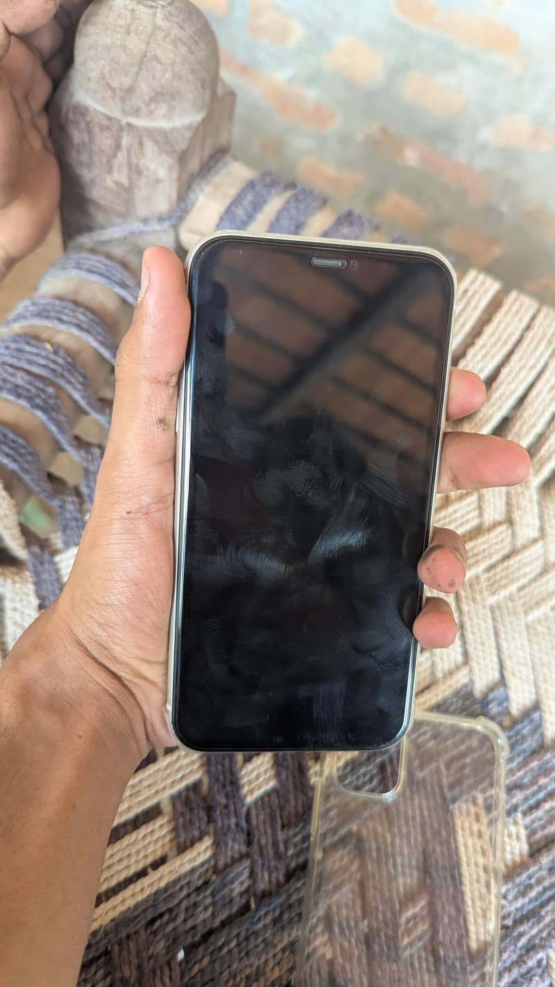 Apple iPhone 11 5