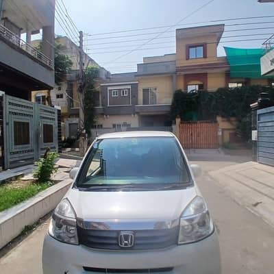 Honda Life 2011