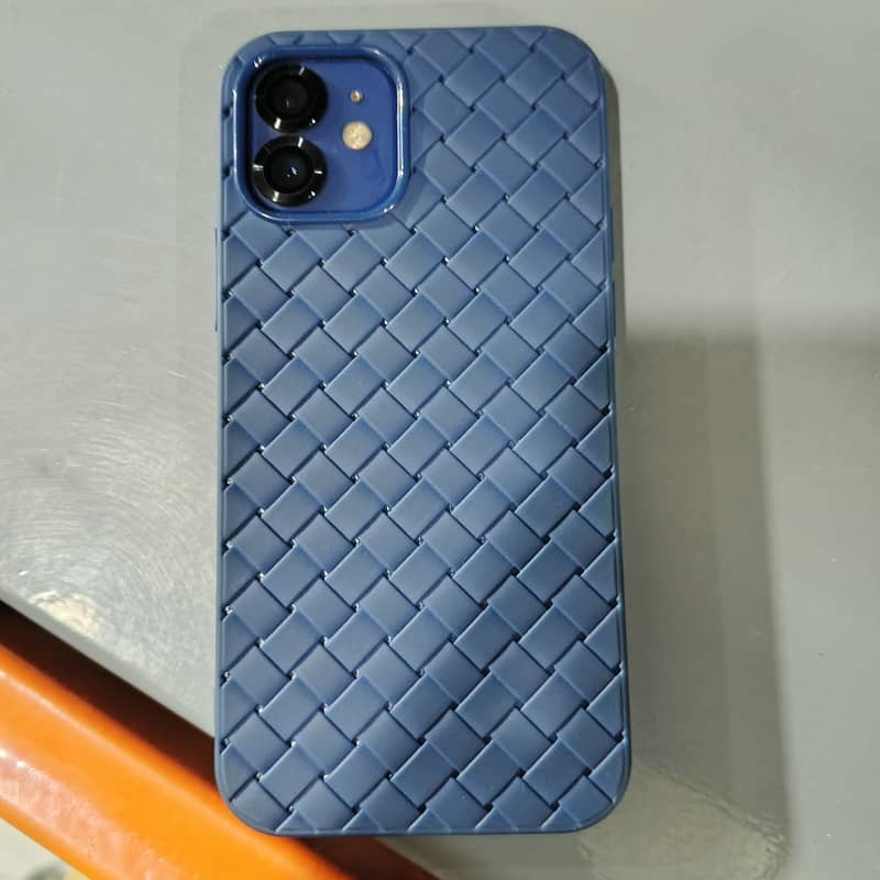 Apple iPhone 12 2