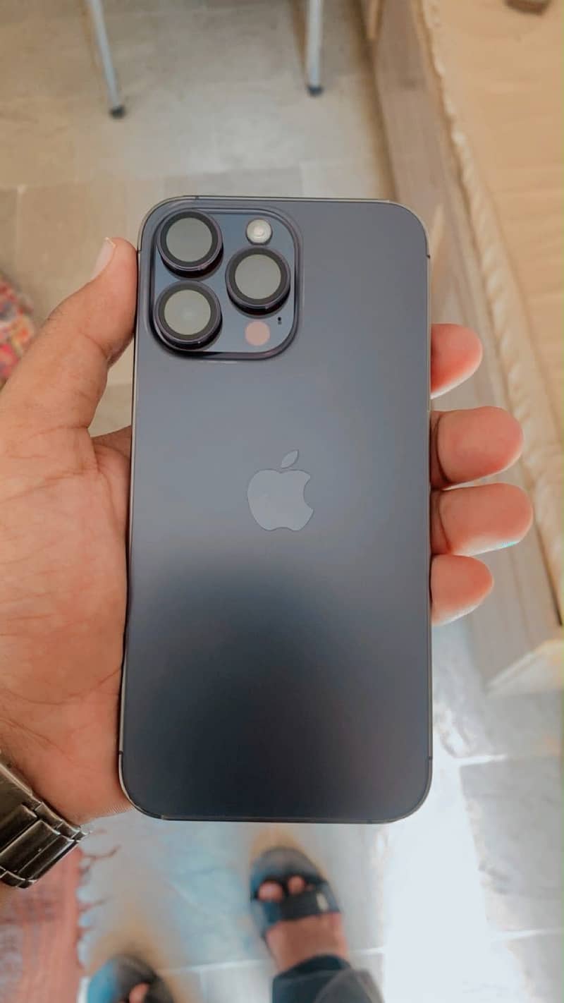 Apple iPhone 14 Pro Max 2
