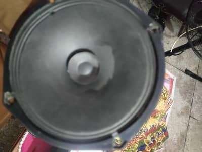 Corolla speaker for sale urgent 10 10 ha