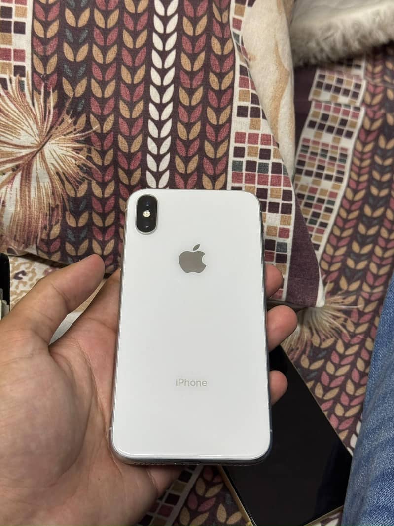 Apple iPhone X 0