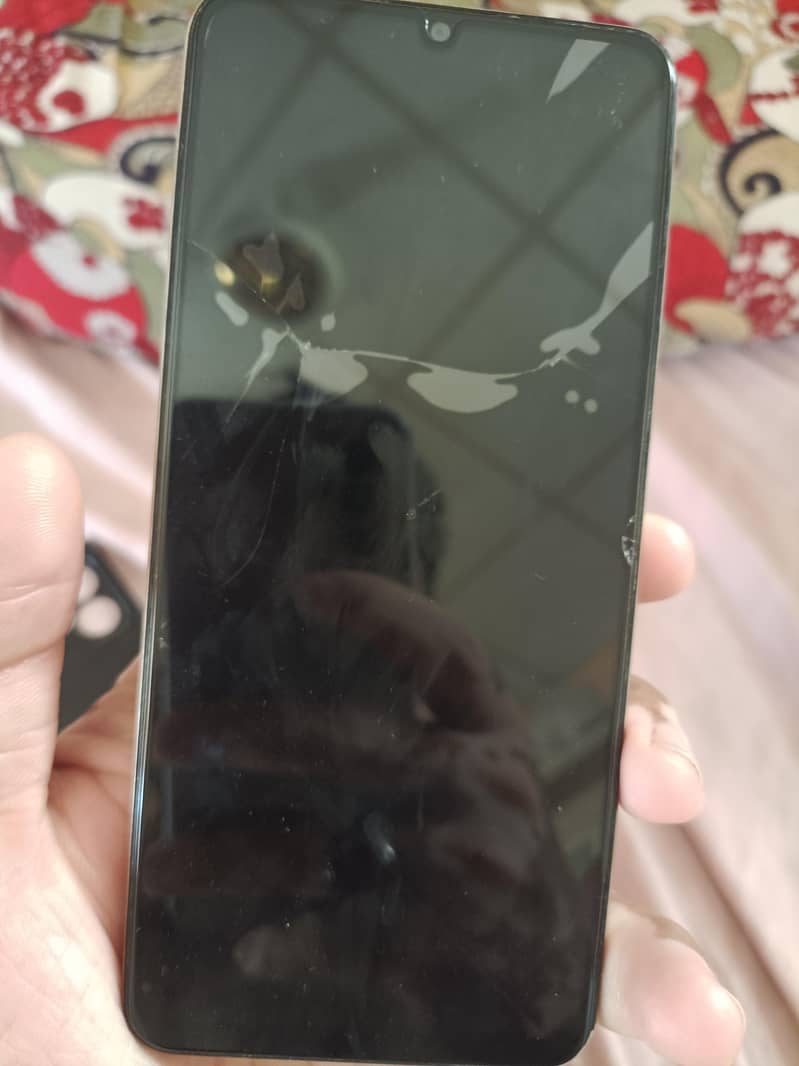 Realme C53 0
