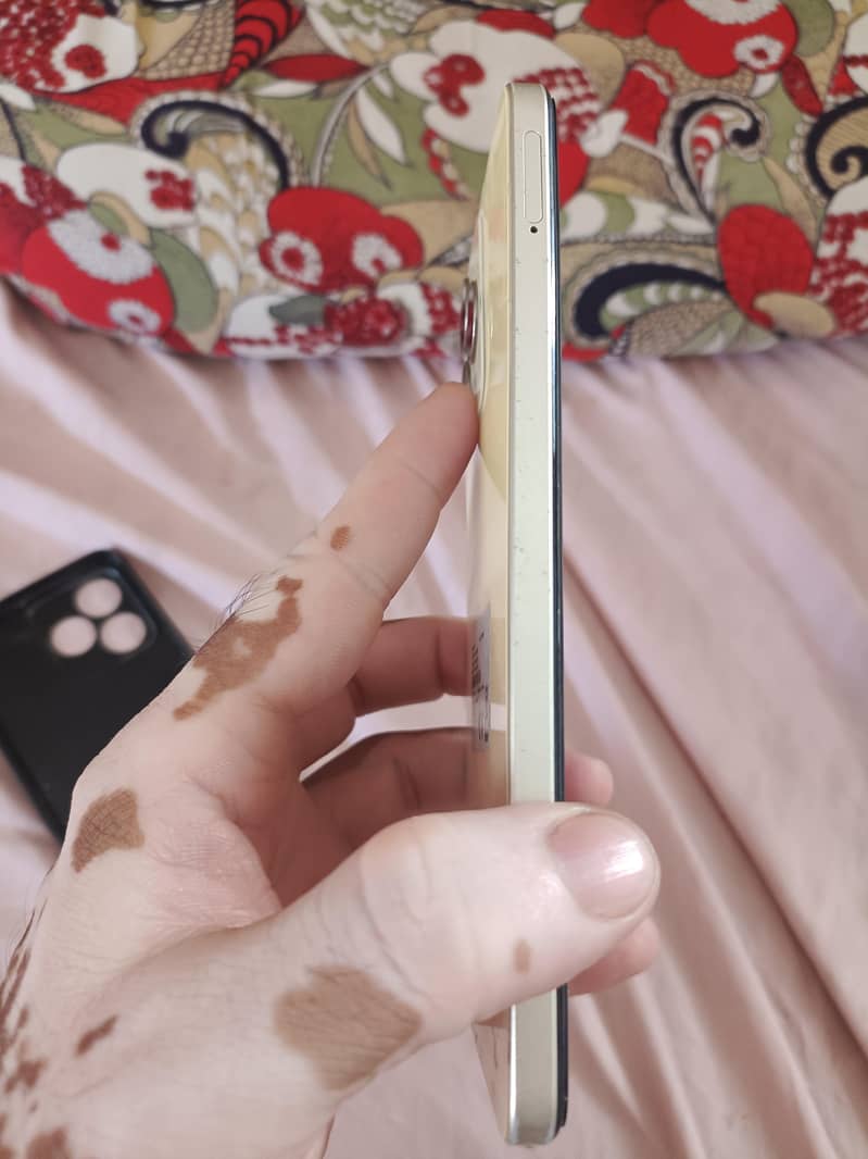 Realme C53 3
