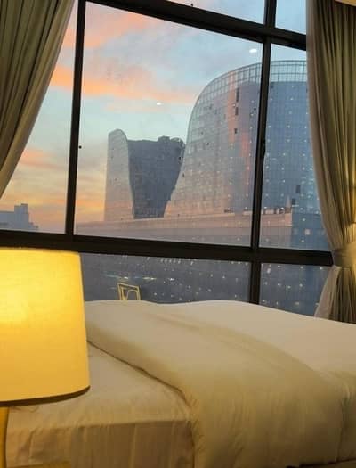 Sky Park One Gulberg Greens Islamabad, Daily Or Weekly Basis One & Two Bedrooms Available For rent. Location:- Gulberg Greens Islamabad Project In Sky Park One
