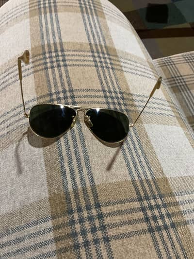 IMPORTED RAY BAN SUN GLASSES original ( new)