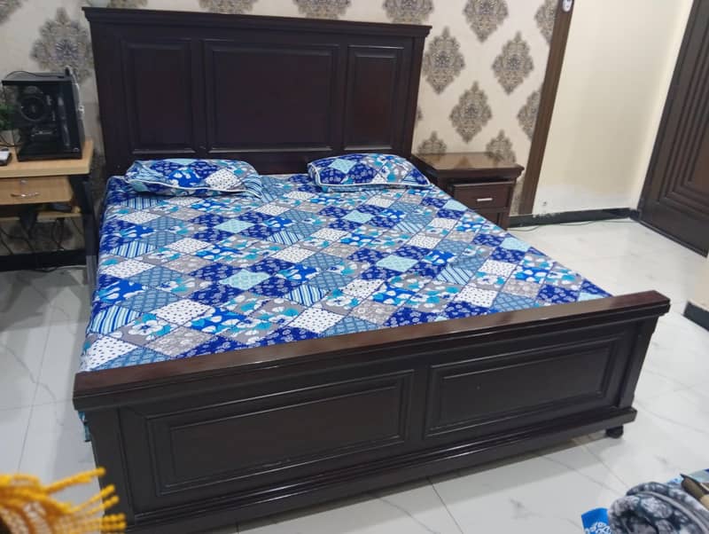 king size bed 1