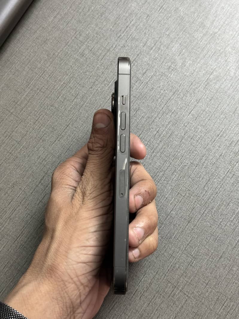 Apple iPhone 13 Pro 1
