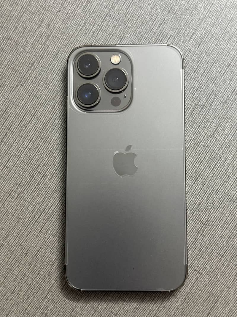 Apple iPhone 13 Pro 4
