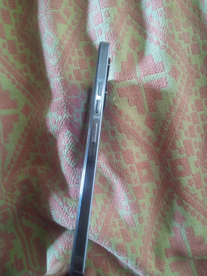 Tecno CAMON 20 Pro 4