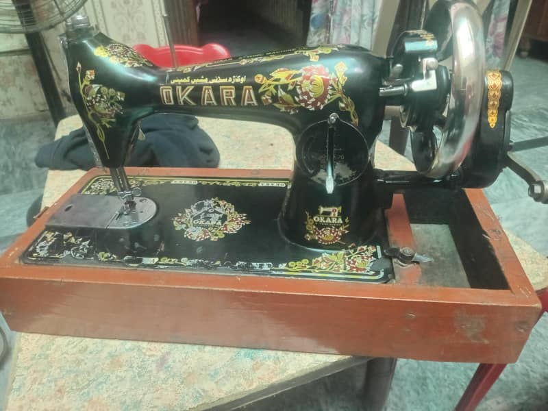 sewing machine good condition 0