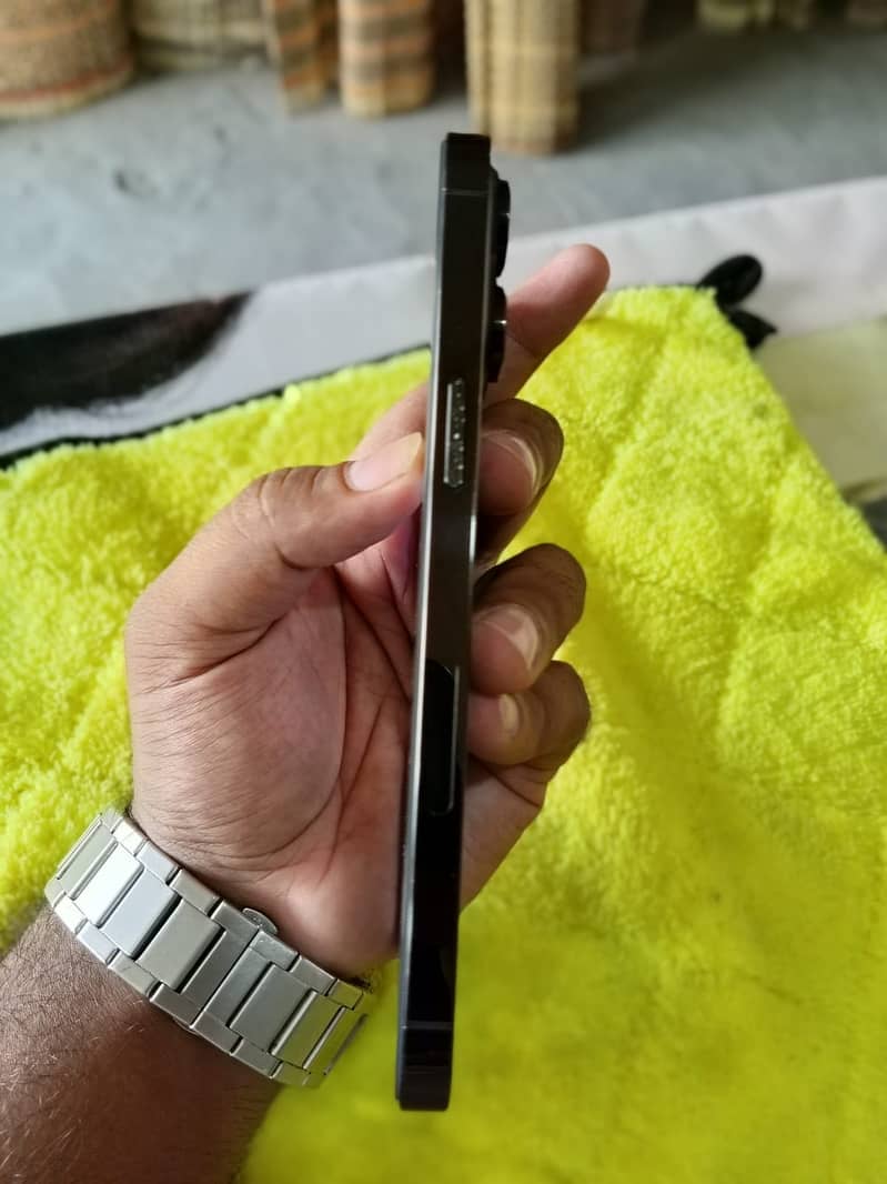 iphone 14 pro max 1