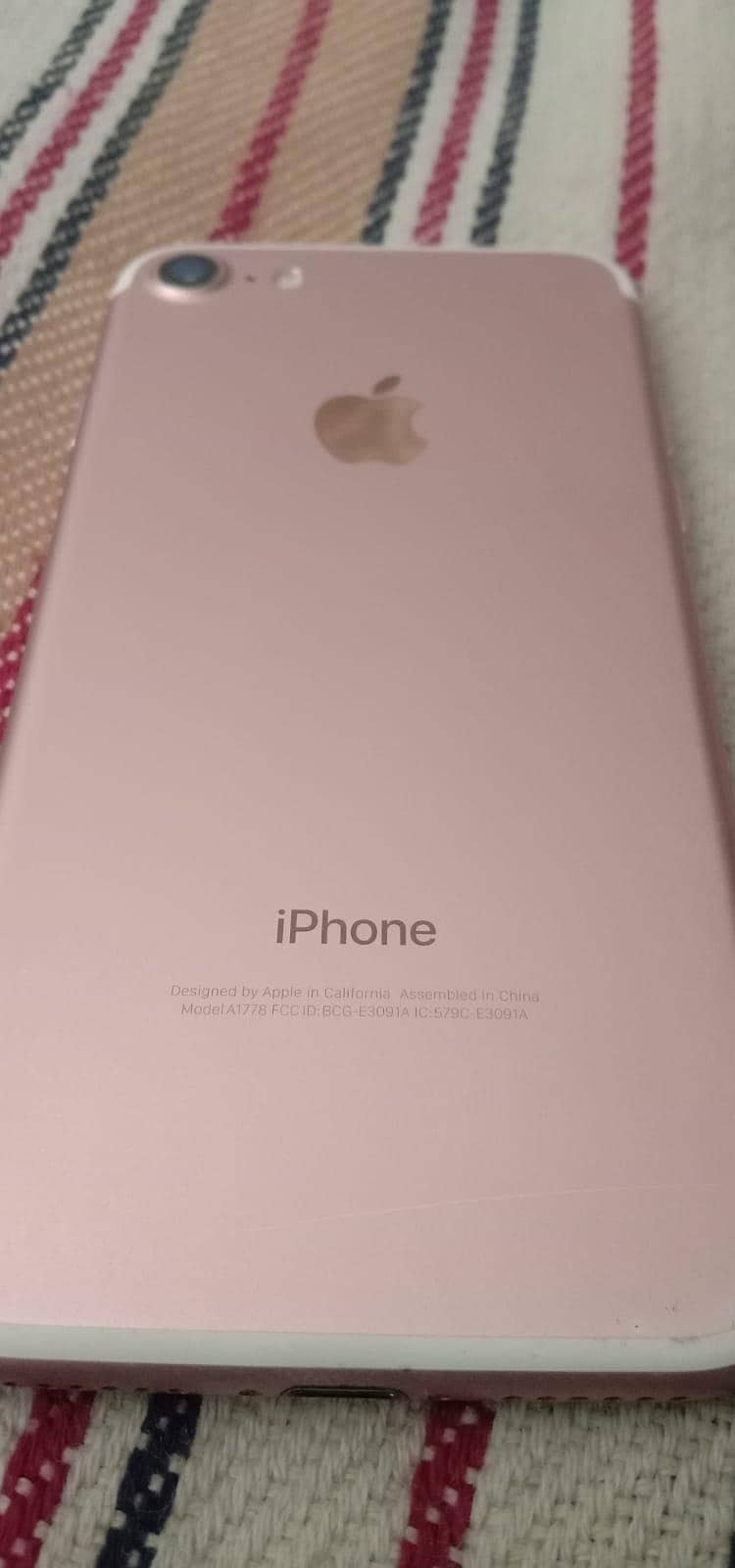 Apple iPhone 7 1