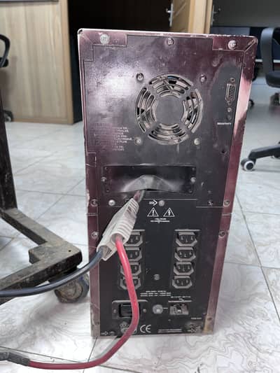 APC UPS 3KW with 4 battery setup