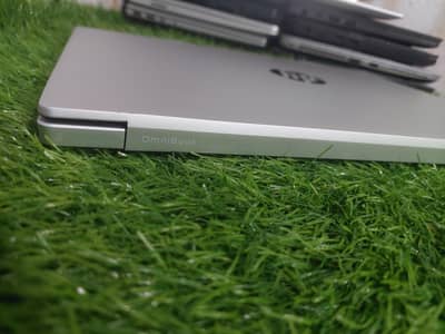 HP OMNIBOOK 5 DDR5 RAM RYZEN 5 8540U 13TH GENERATION  16" SIZE