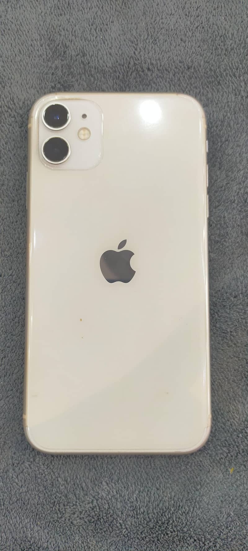 Apple iPhone 11 0