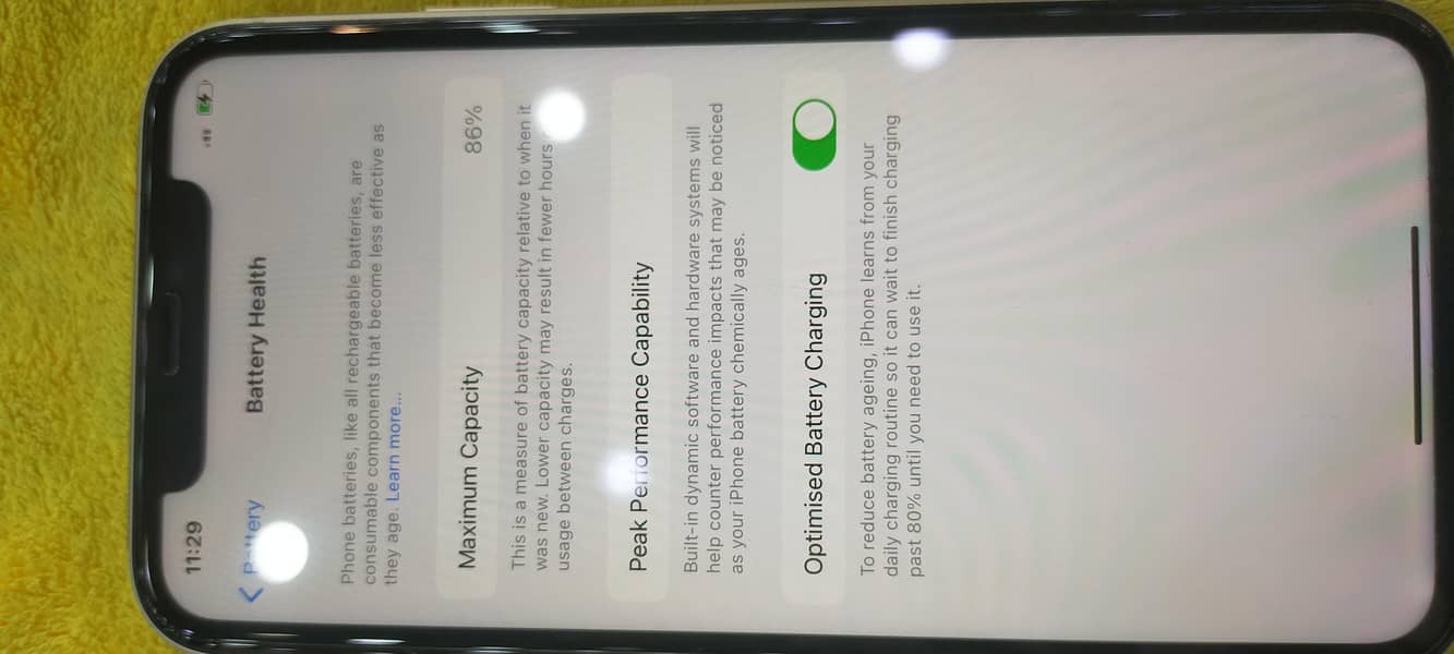 Apple iPhone 11 3