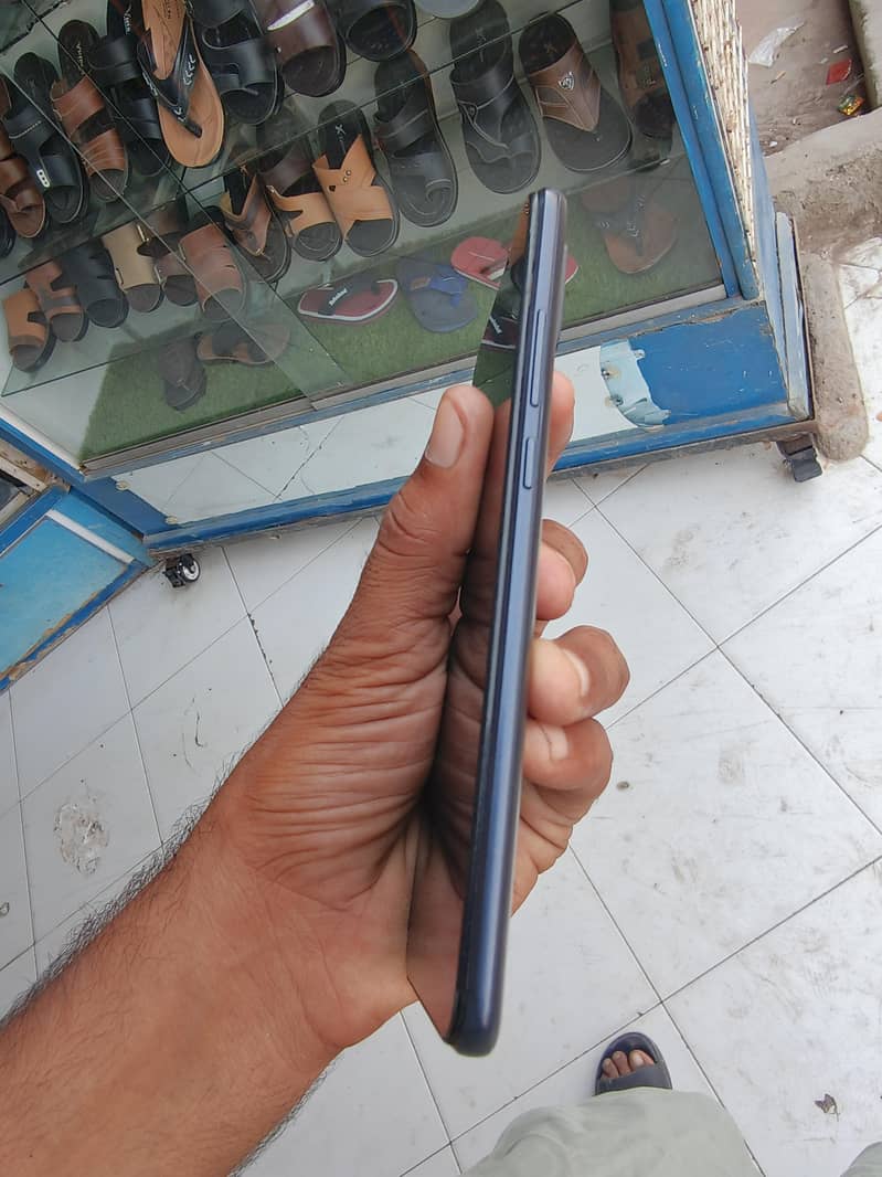 Xiaomi A9 4