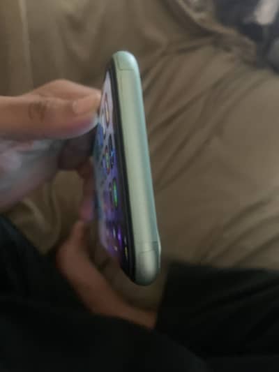 Apple iPhone 11