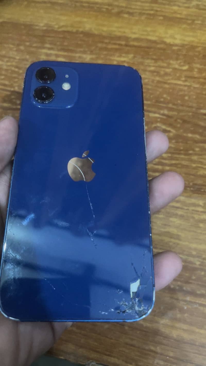 Apple iPhone 12 3
