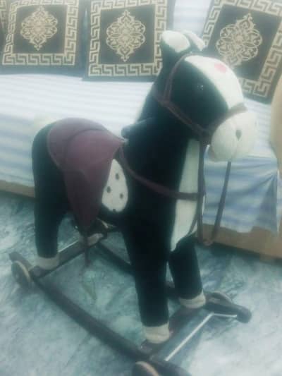 musical horse swing