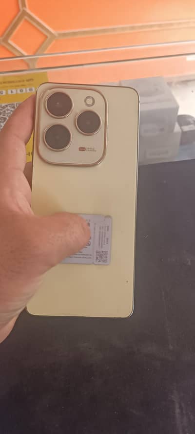 Infinix Hot 40