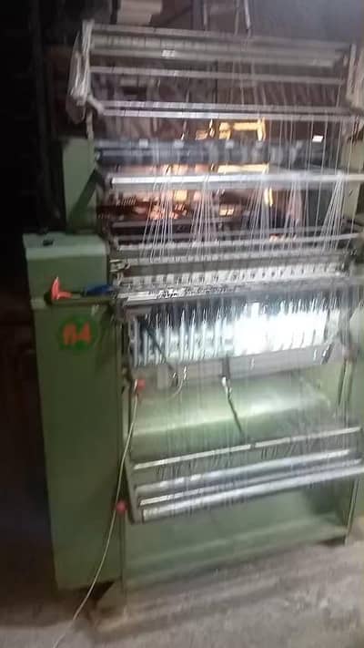 لاسٹک کی کروچر مشین فار سیل جس بھائی کو چاہیے وہ رابطہ کریں