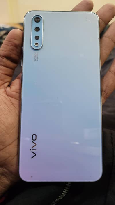 Vivo S1
