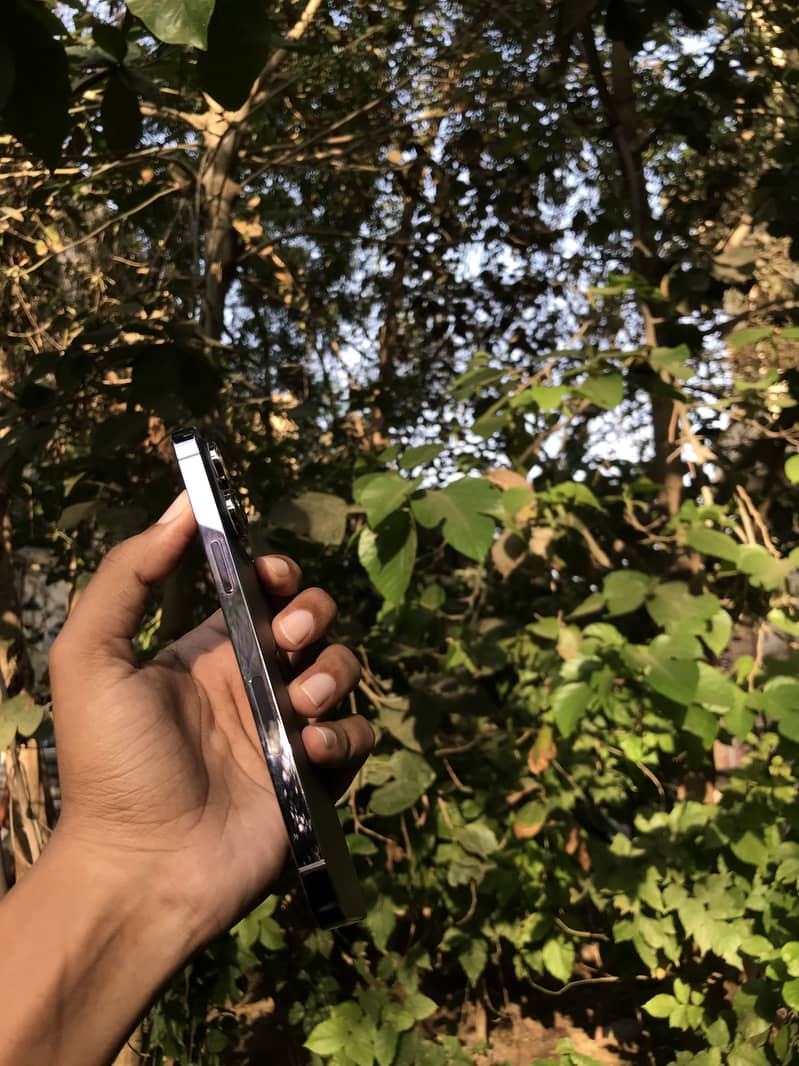 Apple iPhone 14 Pro Max 5