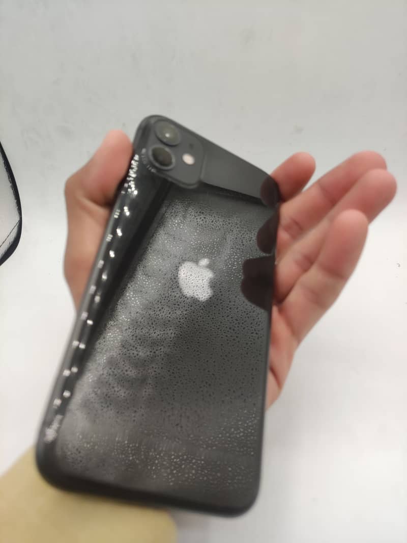 Apple iPhone 11 8