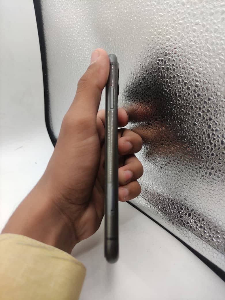 Apple iPhone 11 11