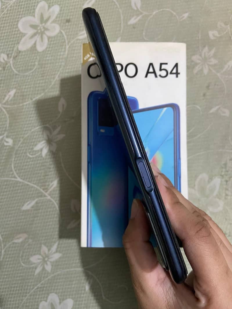 OPPO A54 3