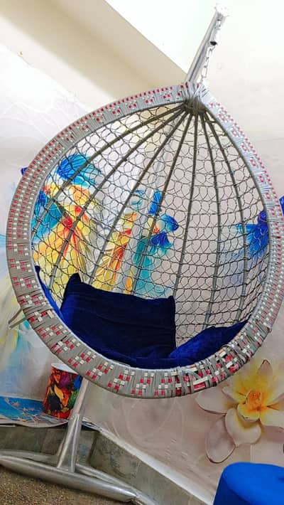 Jhula For Sale Silver Iron Rode Stand With 4 Velvet Cushions
