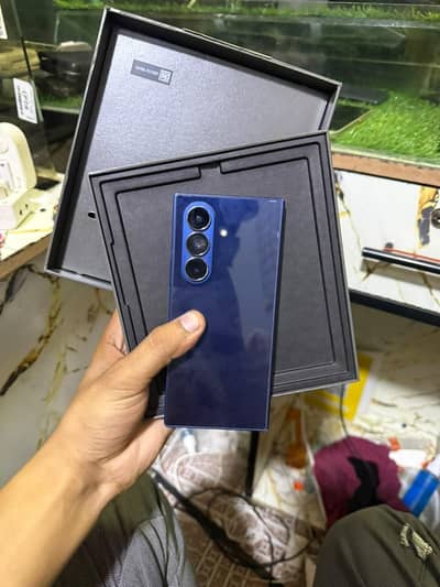 SAMSUNG FOLD 7