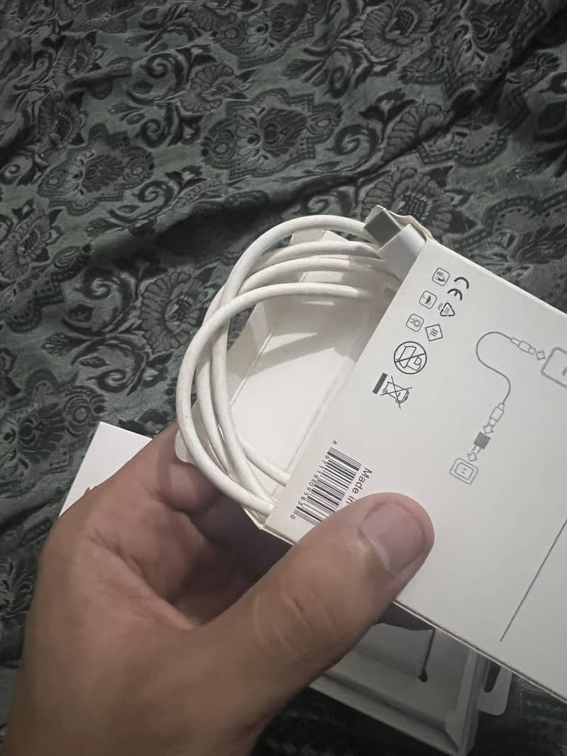 Google pixel adopter+cable 0
