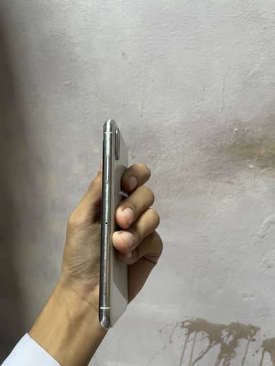 Apple iPhone XS 64 GB exchange possibly