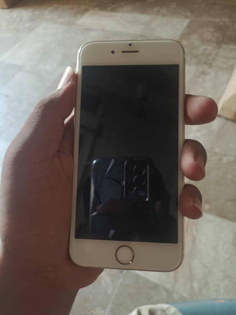 Apple iPhone 6S 1